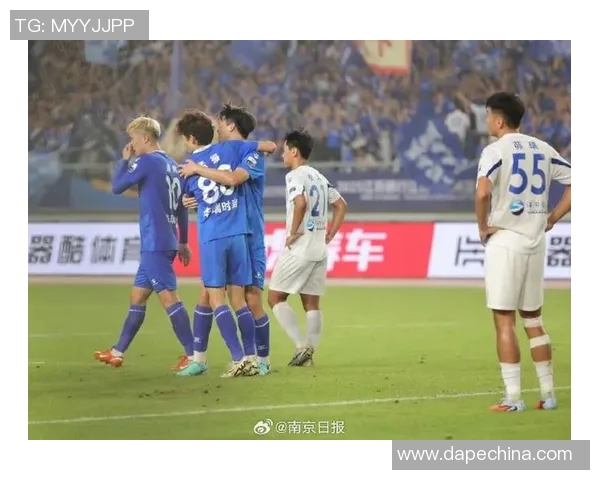 南京足球队携手变革提升配合默契引发热议与期待