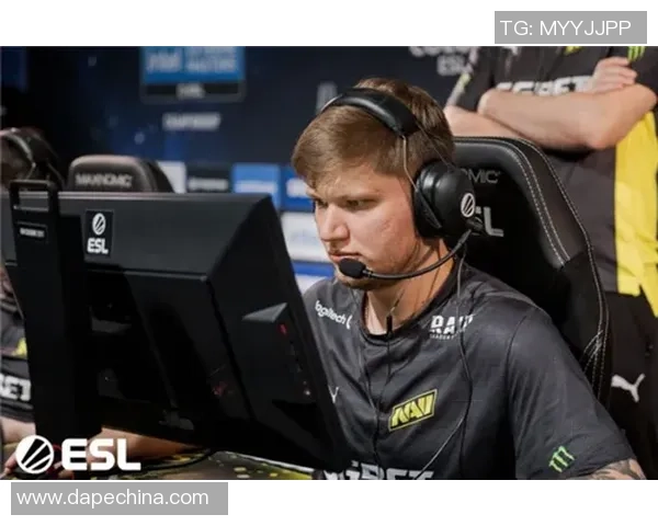 杨娜独家分享CSGO游戏技巧与心得体会助你提升竞技水平 杨娜独家分享CSGO游戏技巧与心得体会助你提升竞技水平